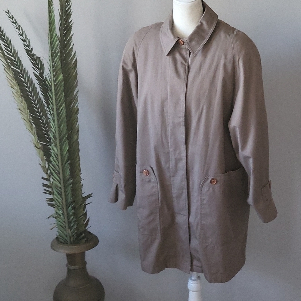 Out Brook Vintage brown trench coat with removable plaid flannel lining